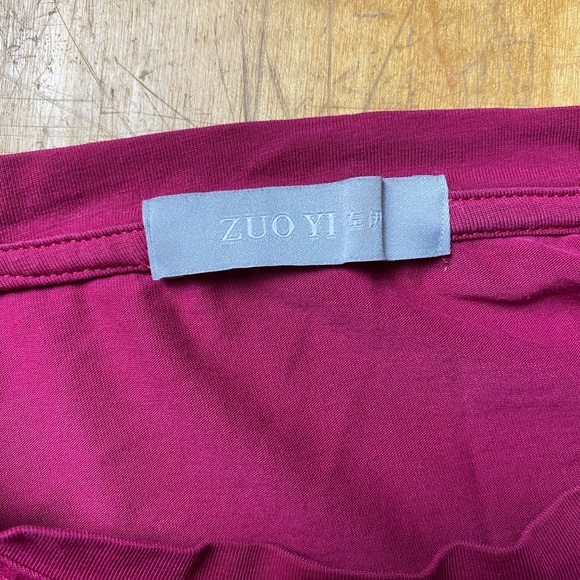 Zuo Yi Pink T-Shirt - Picture 5 of 8
